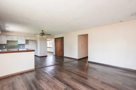 360 Dolly Drive Manteno IL 60950