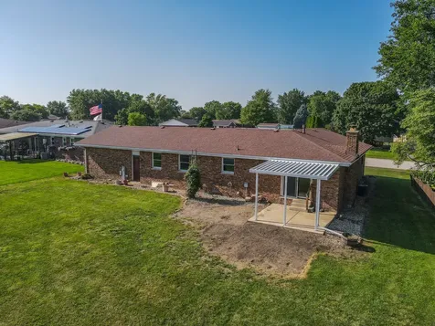 360 Dolly Drive Manteno IL 60950