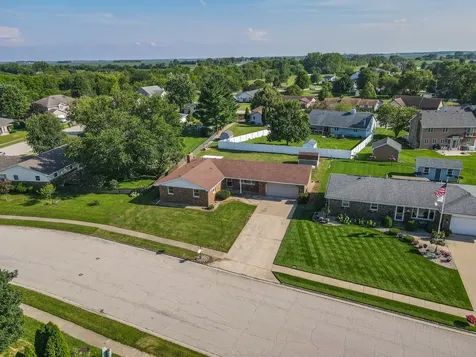 360 Dolly Drive Manteno IL 60950