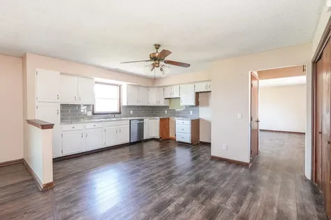 360 Dolly Drive Manteno IL 60950