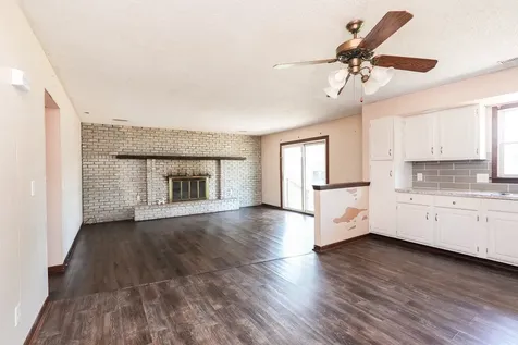 360 Dolly Drive Manteno IL 60950
