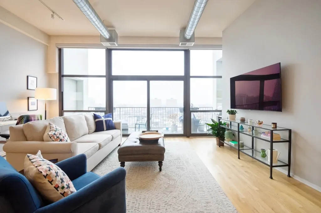 1530 South State Street Chicago IL 60605
