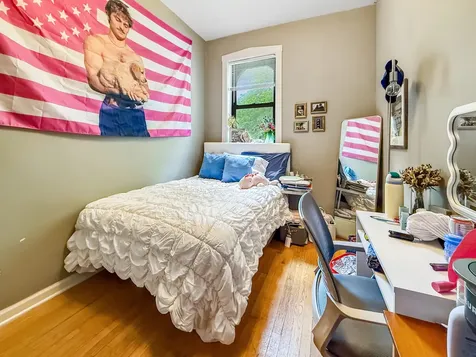 1513 West Addison Street Chicago IL 60613
