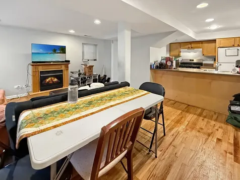 1513 West Addison Street Chicago IL 60613