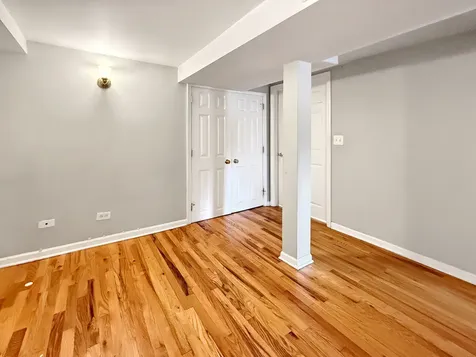 1513 West Addison Street Chicago IL 60613