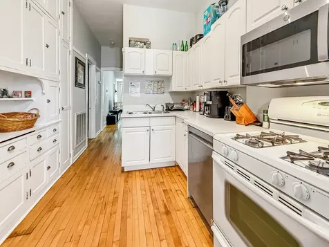 1513 West Addison Street Chicago IL 60613