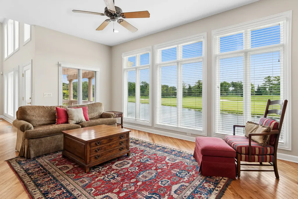 2419 Woodglen Drive Aurora IL 60502