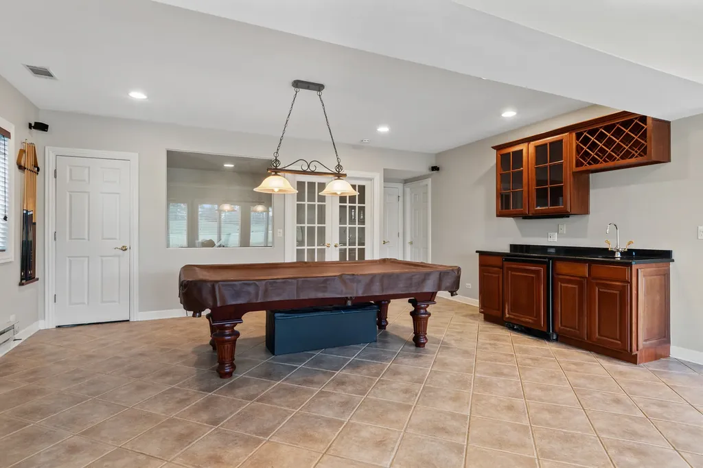 2419 Woodglen Drive Aurora IL 60502