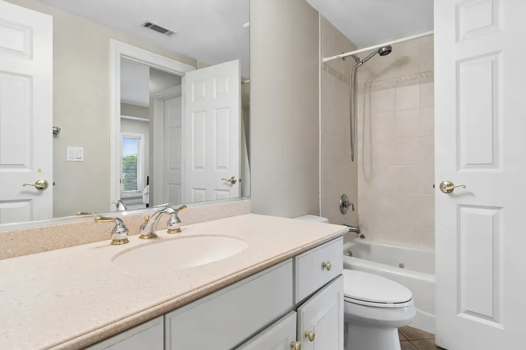 2419 Woodglen Drive Aurora IL 60502