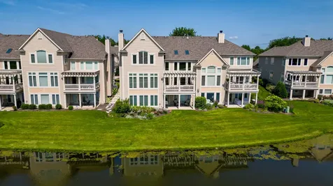2419 Woodglen Drive Aurora IL 60502
