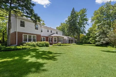 1150 Willow Lane Northbrook IL 60062