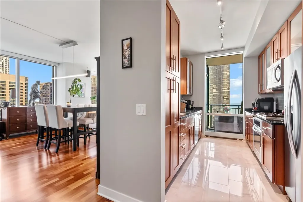 505 North Mcclurg Court Chicago IL 60611