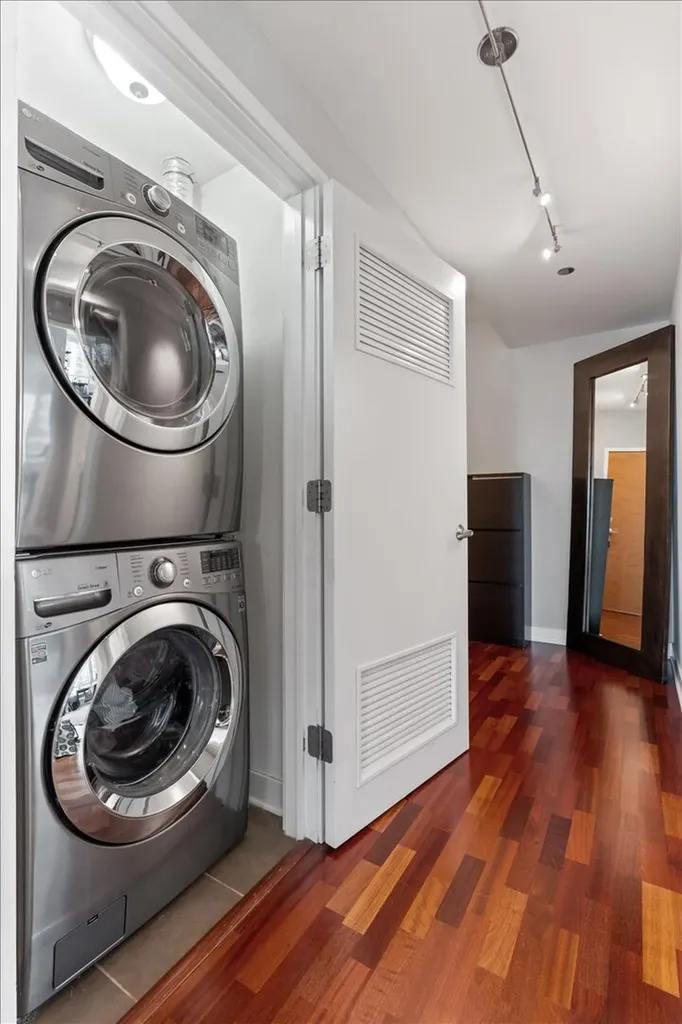 505 North Mcclurg Court Chicago IL 60611