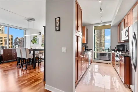 505 North Mcclurg Court Chicago IL 60611