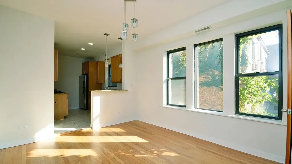 6827 North Lakewood Avenue Chicago IL 60626