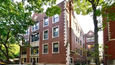 6827 North Lakewood Avenue Chicago IL 60626