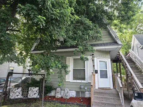 2903 6TH Avenue Rock Island IL 61201