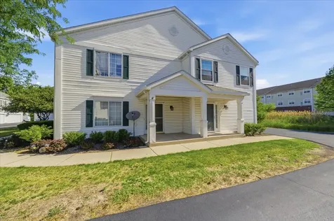 725 Fieldcrest Drive South Elgin IL 60177