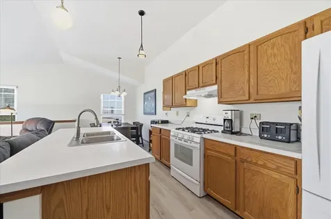725 Fieldcrest Drive South Elgin IL 60177