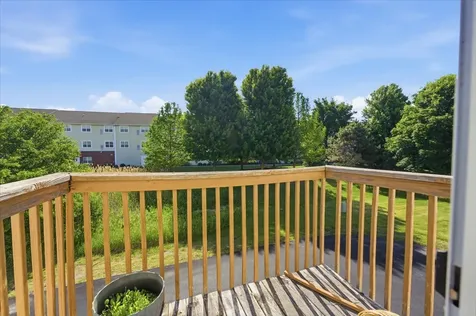 725 Fieldcrest Drive South Elgin IL 60177