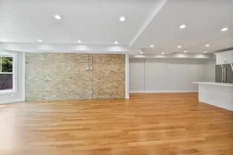 4626 North Ashland Avenue Chicago IL 60640