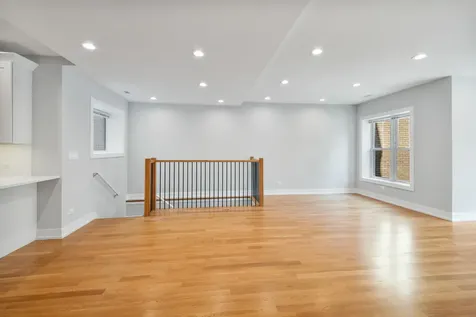 4626 North Ashland Avenue Chicago IL 60640