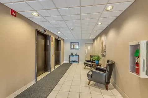 720 Wellington Avenue Elk Grove Village IL 60007