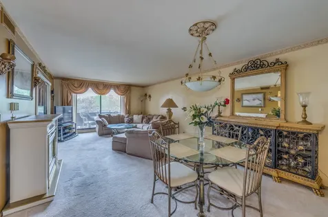 720 Wellington Avenue Elk Grove Village IL 60007