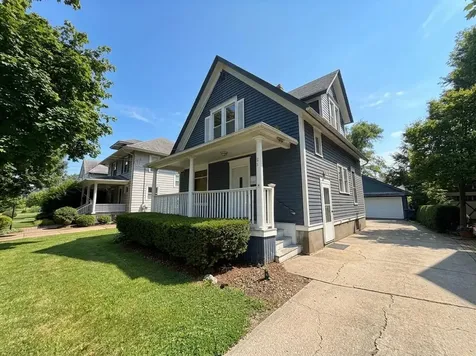 26 Monroe Avenue Elgin IL 60123