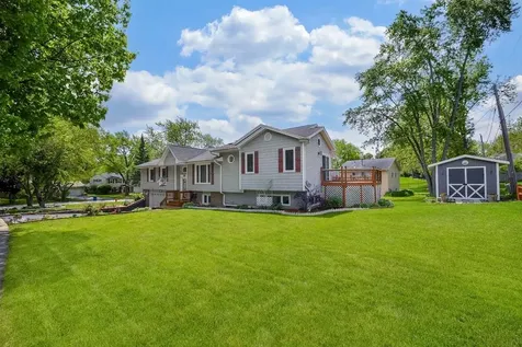 110 Oakwood Lane Bartlett IL 60103