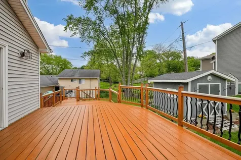 110 Oakwood Lane Bartlett IL 60103