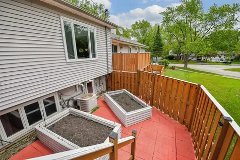 110 Oakwood Lane Bartlett IL 60103