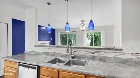 2449 Mayfield Drive Montgomery IL 60538