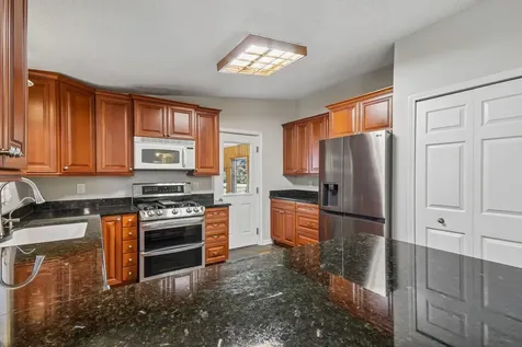 6511 Sands Road Crystal Lake IL 60014