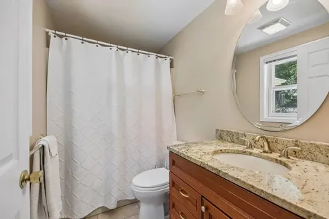 6511 Sands Road Crystal Lake IL 60014