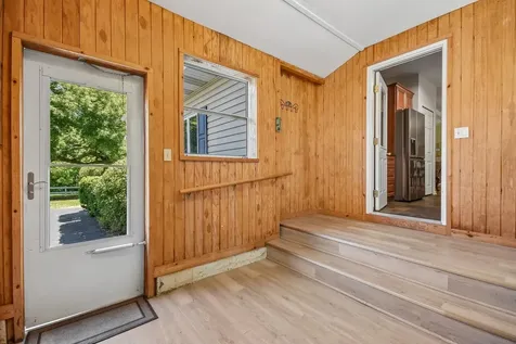 6511 Sands Road Crystal Lake IL 60014