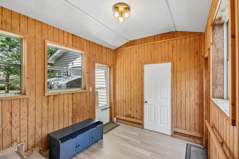 6511 Sands Road Crystal Lake IL 60014