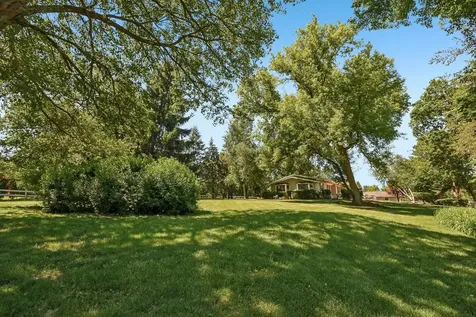6511 Sands Road Crystal Lake IL 60014