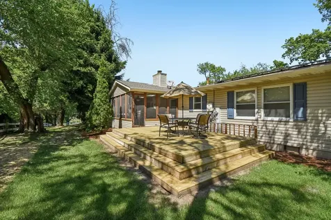 6511 Sands Road Crystal Lake IL 60014
