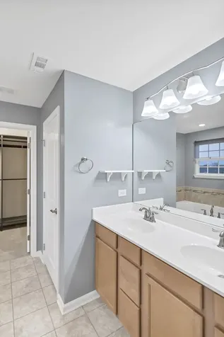 305 Cronin Boulevard Shorewood IL 60404