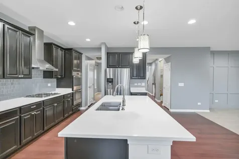 305 Cronin Boulevard Shorewood IL 60404