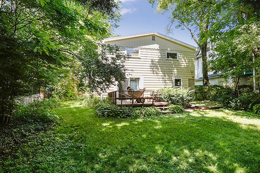 673 North Park Boulevard Glen Ellyn IL 60137