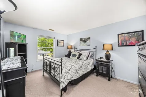 1103 Stratford Court Elgin IL 60120
