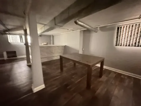 7949 South Manistee Avenue Chicago IL 60617