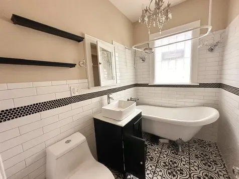 7949 South Manistee Avenue Chicago IL 60617