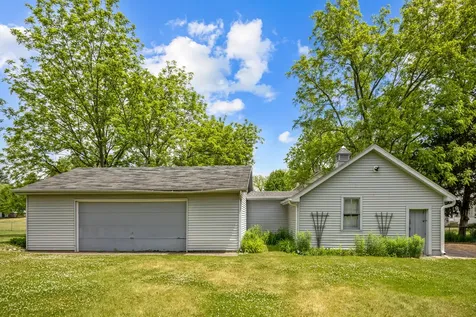 5502 Kenosha Street Richmond IL 60071