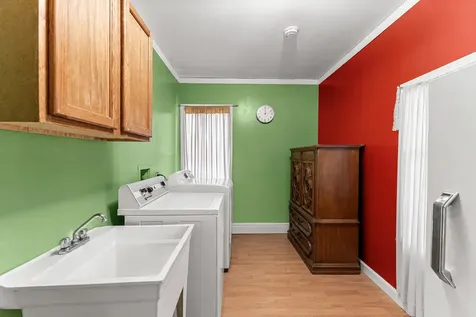 528 Water Street Joliet IL 60436