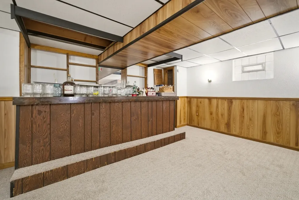 10817 South Avenue G Chicago IL 60617