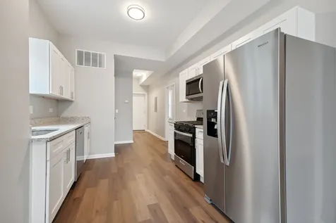 6122 South Champlain Avenue Chicago IL 60637