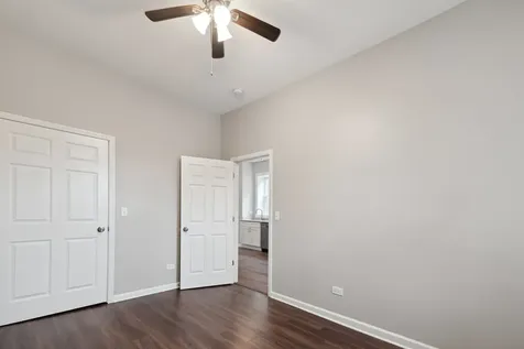 6122 South Champlain Avenue Chicago IL 60637